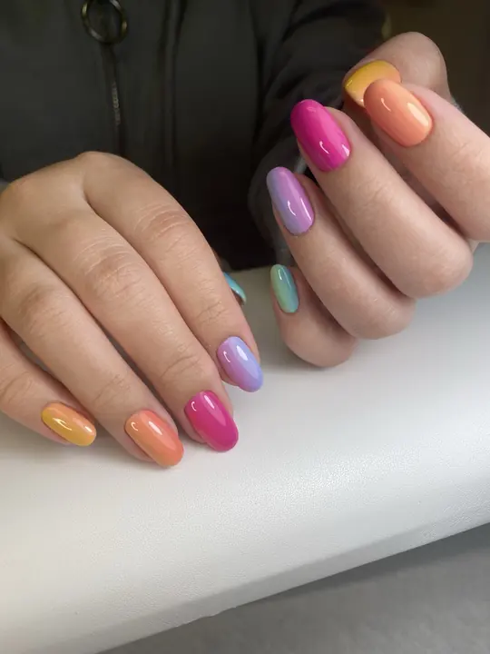 Multicolor pastel gel manicure