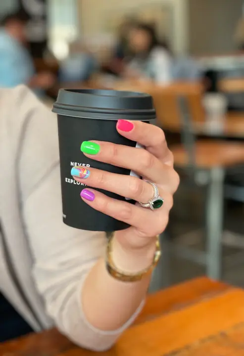 Multicolor neon manicure